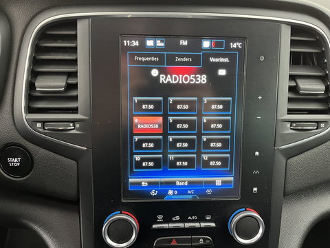 Renault Mégane Estate 1.6 TCe GT Aut. *FULL-LED | NAVI-FULLMAP | BOSE-SOUND | DIGI-COCKPIT | SPORT-SEATS | SHIFT-PADDLES | DAB+ | KEYLESS | PRIVACY-GLASS | ECC | PDC | CRUISE | 18''ALU*