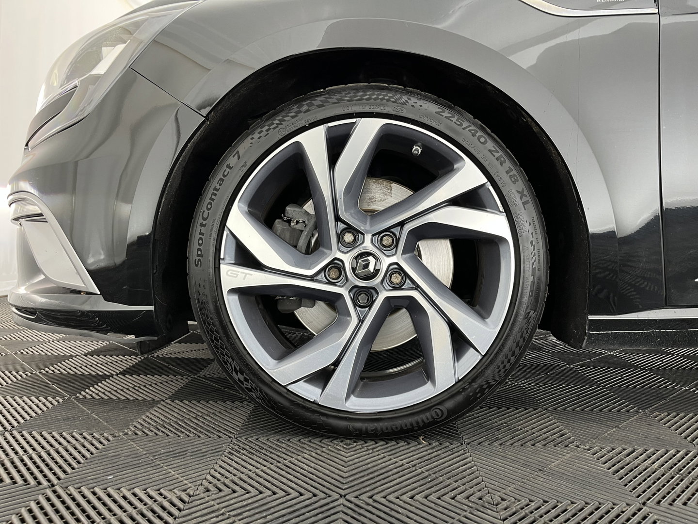 Renault Mégane Estate 1.6 TCe GT Aut. *FULL-LED | NAVI-FULLMAP | BOSE-SOUND | DIGI-COCKPIT | SPORT-SEATS | SHIFT-PADDLES | DAB+ | KEYLESS | PRIVACY-GLASS | ECC | PDC | CRUISE | 18''ALU*