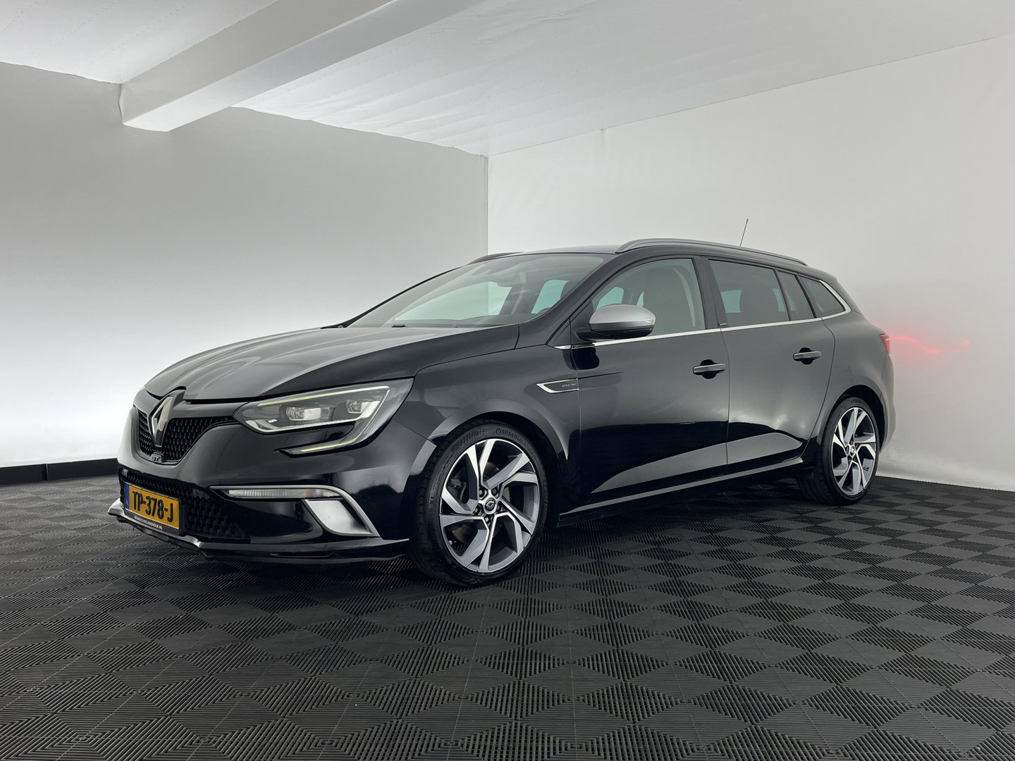 Renault Mégane Estate 1.6 TCe GT Aut. *FULL-LED | NAVI-FULLMAP | BOSE-SOUND | DIGI-COCKPIT | SPORT-SEATS | SHIFT-PADDLES | DAB+ | KEYLESS | PRIVACY-GLASS | ECC | PDC | CRUISE | 18''ALU*