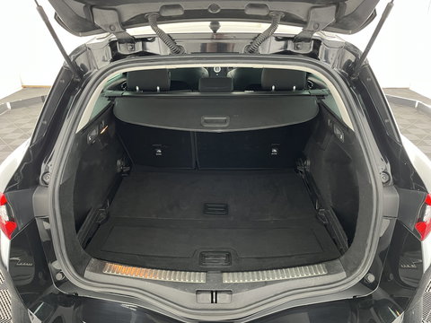 Renault Mégane Estate 1.6 TCe GT Aut. *FULL-LED | NAVI-FULLMAP | BOSE-SOUND | DIGI-COCKPIT | SPORT-SEATS | SHIFT-PADDLES | DAB+ | KEYLESS | PRIVACY-GLASS | ECC | PDC | CRUISE | 18''ALU*