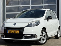 Renault Scénic - 1.2 TCe Bose 116pk | Achteruitrijcamera | Bi-xenon koplampen adaptief | Bluetooth | Cruise control | Elektrisch glazen schuif-/kanteldak | Lederen/stof bekleding | Parkeersensor voor en achter | Trekhaak | Zeer nette auto!