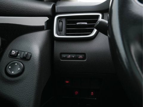 Nissan QASHQAI 1.2 Tekna *PANO | FULL-LEATHER | TOP-VIEW | BLIND-SPOT | NAVI-FULLMAP | HEATED-COMFORTSEATS | KEYLESS | DAB+ | PRIVACY-GLASS | 19''ALU*