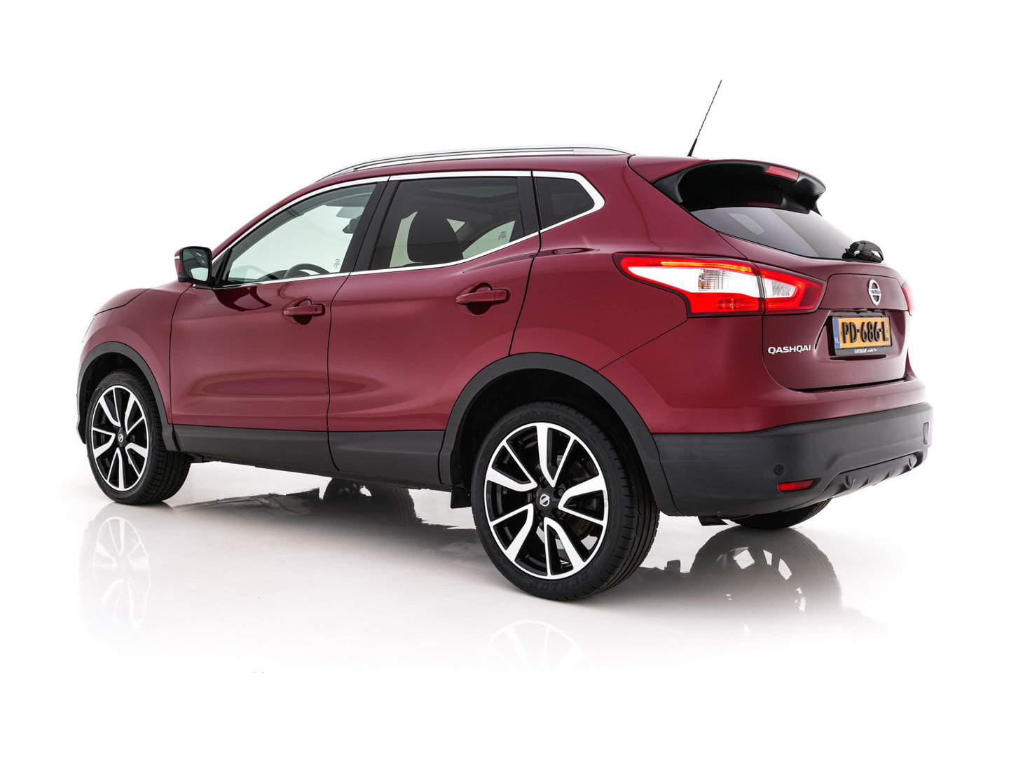 Nissan QASHQAI 1.2 Tekna *PANO | FULL-LEATHER | TOP-VIEW | BLIND-SPOT | NAVI-FULLMAP | HEATED-COMFORTSEATS | KEYLESS | DAB+ | PRIVACY-GLASS | 19''ALU*