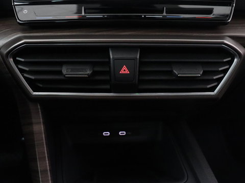 SEAT Leon Sportstourer 1.4 TSI eHybrid PHEV FR