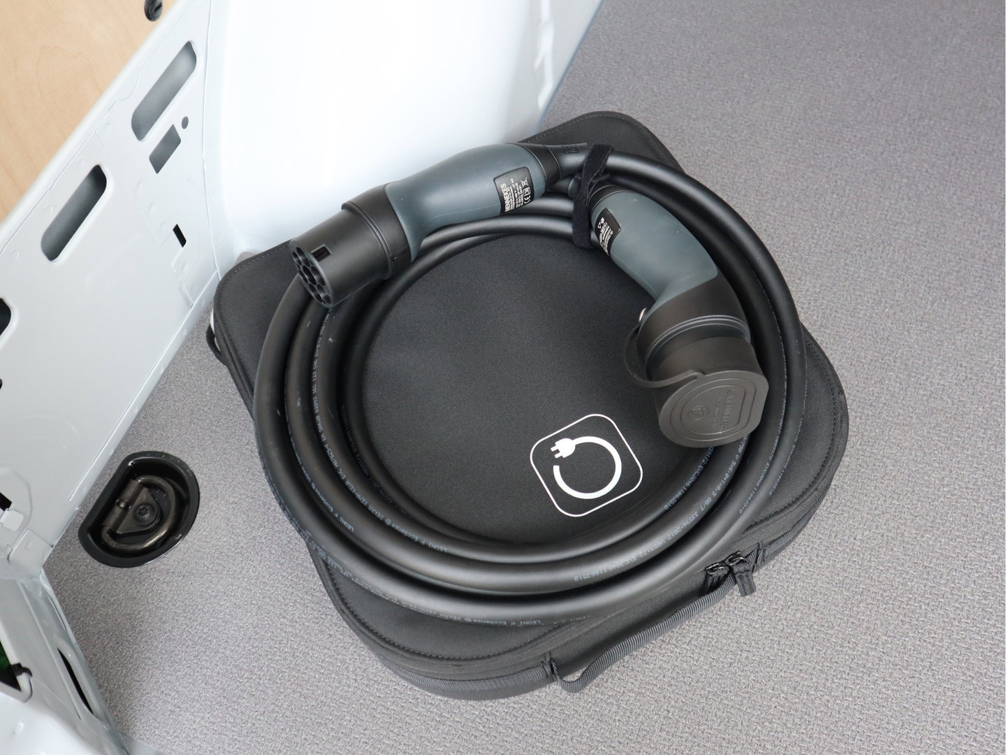 Mercedes-Benz eVito 112 66 kWh Snelladen SoH 97,6 % L2 Lang - Camera - 3 Zits - Betimmerd