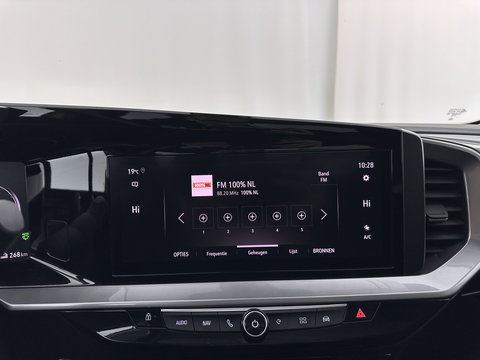 Opel Mokka-e Ultimate 50-kWh 7.4kw bl. [ 3-Fase ] {SOH-84%} (INCL-BTW) *FULL-LED | LEATHER-MICROFIBRE | ADAPTIVE-CRUISE | HEATED-SPORTSEATS | DAB+ | KEYLESS | DIGI-COCKPIT | CARPLAY | AMBIENT-LIGHT | CAMERA | LANE-ASSIST | 18"ALU*