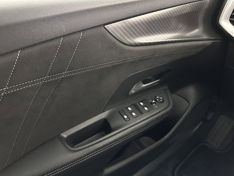 Opel Mokka-e Ultimate 50-kWh 7.4kw bl. [ 3-Fase ] {SOH-84%} (INCL-BTW) *FULL-LED | LEATHER-MICROFIBRE | ADAPTIVE-CRUISE | HEATED-SPORTSEATS | DAB+ | KEYLESS | DIGI-COCKPIT | CARPLAY | AMBIENT-LIGHT | CAMERA | LANE-ASSIST | 18"ALU*