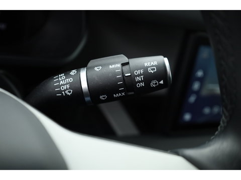 Land Rover Defender 3.0 D300 110 X-Dynamic - Grijs Kenteken | Luchtvering | Leder+Memory | Dig. Cockpit | 360*+PDC | Meridian | Nav+App.Connect | Winterpack | V