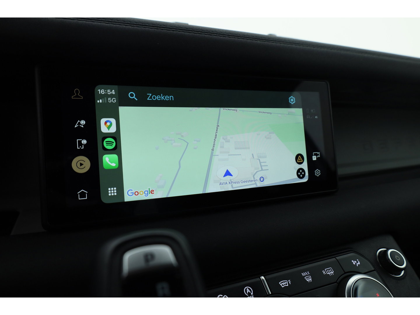 Land Rover Defender 3.0 D300 110 X-Dynamic - Grijs Kenteken | Luchtvering | Leder+Memory | Dig. Cockpit | 360*+PDC | Meridian | Nav+App.Connect | Winterpack | V