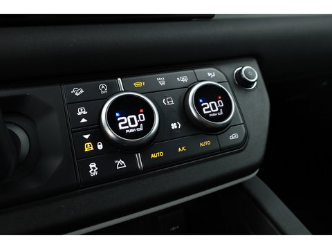 Land Rover Defender 3.0 D300 110 X-Dynamic - Grijs Kenteken | Luchtvering | Leder+Memory | Dig. Cockpit | 360*+PDC | Meridian | Nav+App.Connect | Winterpack | V