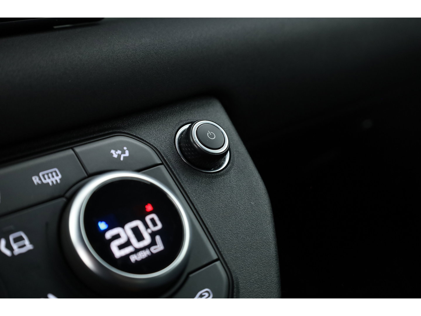 Land Rover Defender 3.0 D300 110 X-Dynamic - Grijs Kenteken | Luchtvering | Leder+Memory | Dig. Cockpit | 360*+PDC | Meridian | Nav+App.Connect | Winterpack | V