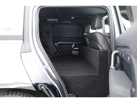 Land Rover Defender 3.0 D300 110 X-Dynamic - Grijs Kenteken | Luchtvering | Leder+Memory | Dig. Cockpit | 360*+PDC | Meridian | Nav+App.Connect | Winterpack | V