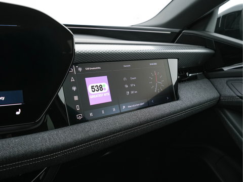 Audi A6 Avant e-tron S edition 83 kWh [ 3-Fase ] (INCL.BTW) *MATRIX-LED | LEATHER-FABRIC | ADAPTIVE-CRUISE | TOP-VIEW | BLINDSPOT | KEYLESS | MEMORY-PACK | WIDESCREEN-COCKPIT | PRIVACY-GLASS | SHIT-PADDLES | HEATED-SPORTSEATS | 21''ALU | TO