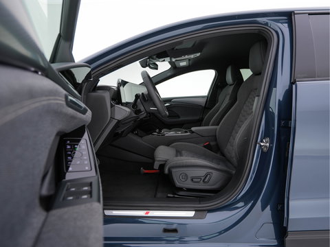 Audi A6 Avant e-tron S edition 83 kWh [ 3-Fase ] (INCL.BTW) *MATRIX-LED | LEATHER-FABRIC | ADAPTIVE-CRUISE | TOP-VIEW | BLINDSPOT | KEYLESS | MEMORY-PACK | WIDESCREEN-COCKPIT | PRIVACY-GLASS | SHIT-PADDLES | HEATED-SPORTSEATS | 21''ALU | TO