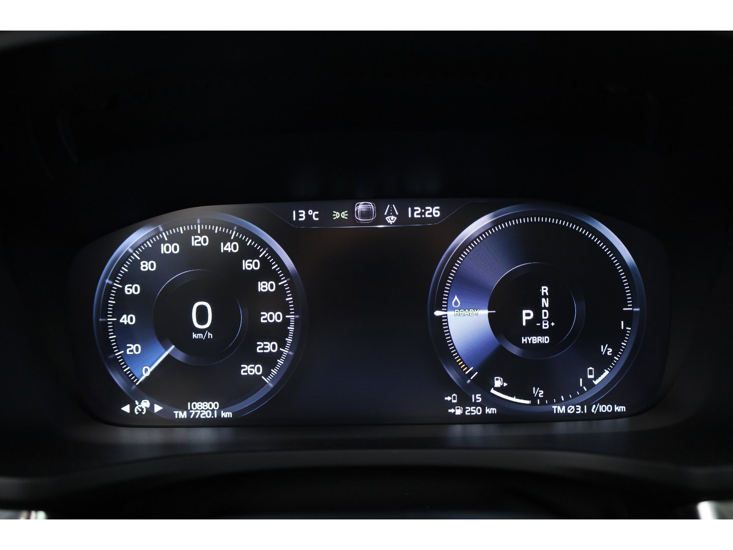 Volvo V60 2.0 T8 Inscription 455PK | SOH 94 % | Pano-dak | ACC | Elek. Trekhaak | Camera | Stoel + stuurverw. | 19 inch