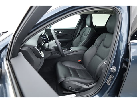Volvo V60 2.0 T8 Inscription 455PK | SOH 94 % | Pano-dak | ACC | Elek. Trekhaak | Camera | Stoel + stuurverw. | 19 inch