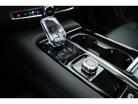 Volvo V60 2.0 T8 Inscription 455PK | SOH 94 % | Pano-dak | ACC | Elek. Trekhaak | Camera | Stoel + stuurverw. | 19 inch