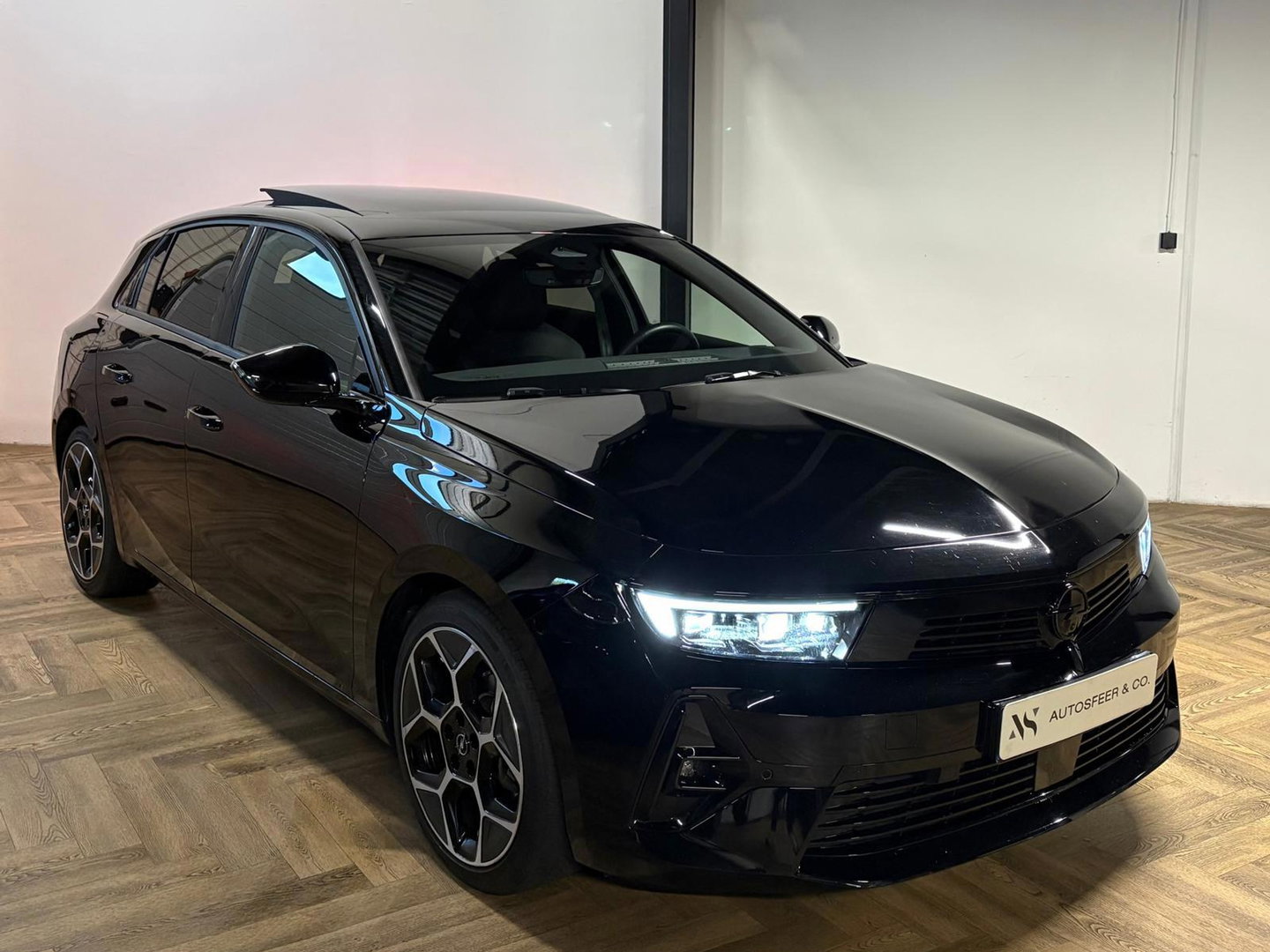 Opel Astra 1.2 Turbo Ultimate PANO KEYLESS 360