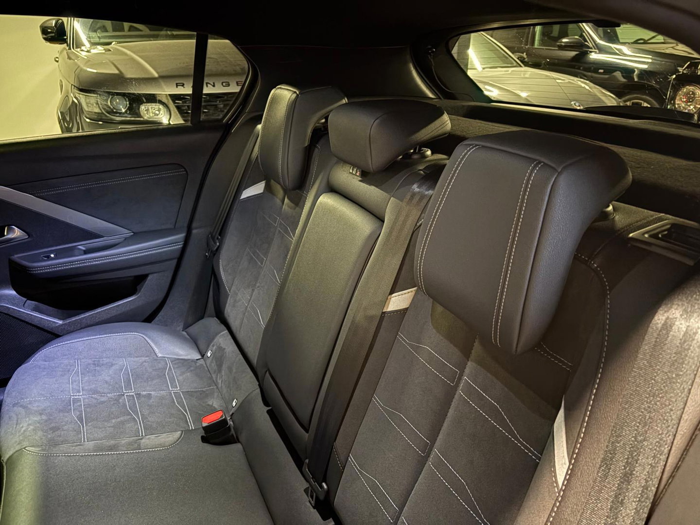 Opel Astra 1.2 Turbo Ultimate PANO KEYLESS 360