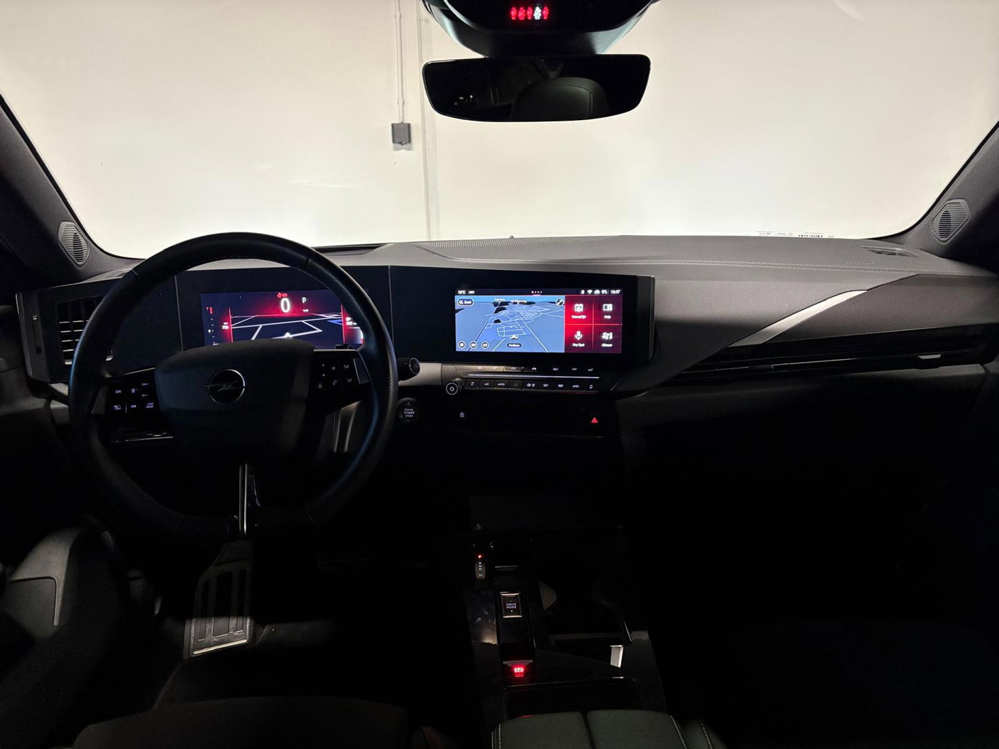 Opel Astra 1.2 Turbo Ultimate PANO KEYLESS 360