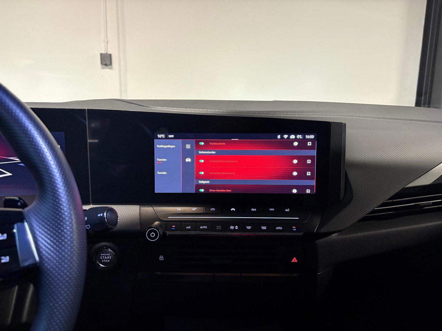 Opel Astra 1.2 Turbo Ultimate PANO KEYLESS 360