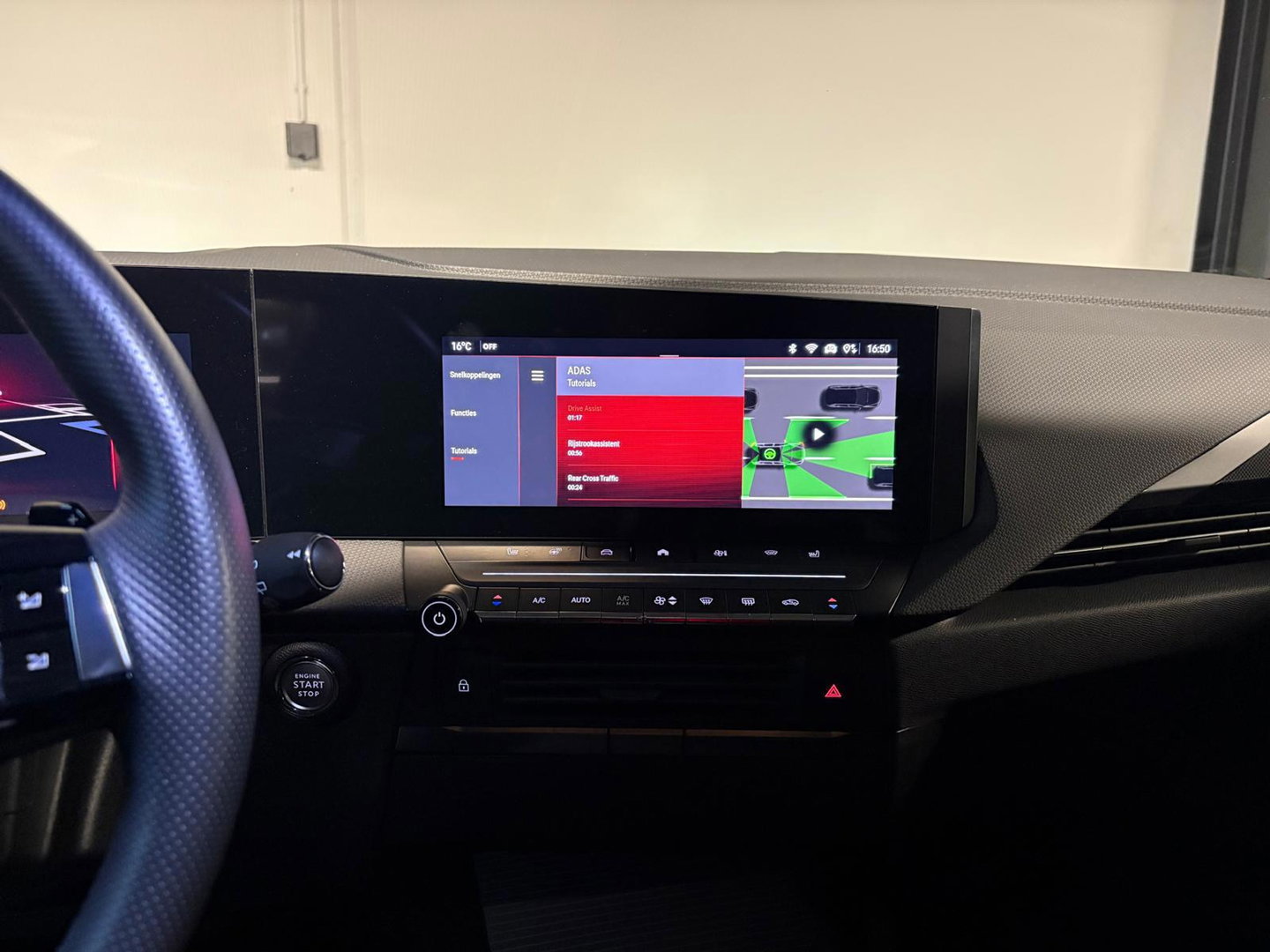 Opel Astra 1.2 Turbo Ultimate PANO KEYLESS 360