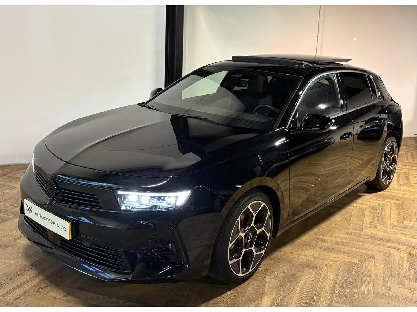 Opel Astra 1.2 Turbo Ultimate PANO KEYLESS 360