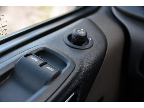 Ford Transit Custom 300 2.0 TDCI L2H1 Limited DC Adaptieve Cruise, Camera, Xenon, Leder, 170pk, Stoelverwarming, Multimedia, 2 x Schuifdeur, Uniek!