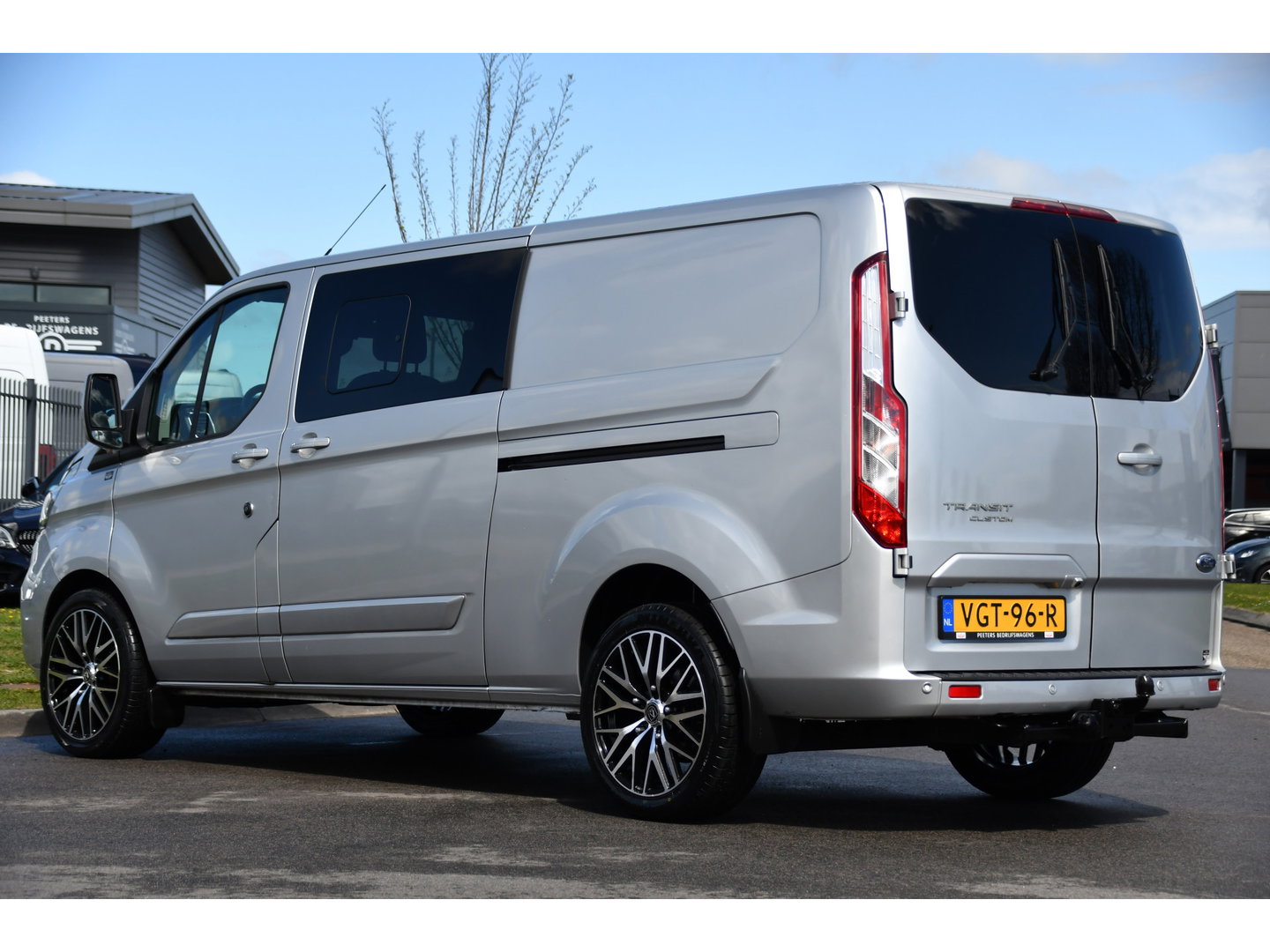 Ford Transit Custom 300 2.0 TDCI L2H1 Limited DC Adaptieve Cruise, Camera, Xenon, Leder, 170pk, Stoelverwarming, Multimedia, 2 x Schuifdeur, Uniek!