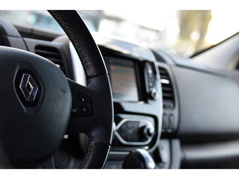 Renault Trafic 2.0 dCi 170 T29 L2H1 DC Luxe Black Edition Camera, Cruise, Carplay, 170pk, Automaat, LED, Multimedia, Clima, NAVI, Uniek!