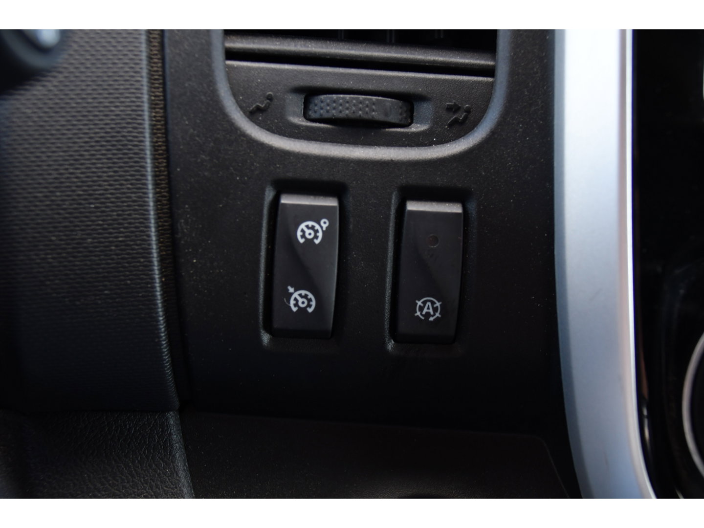 Renault Trafic 2.0 dCi 170 T29 L2H1 DC Luxe Black Edition Camera, Cruise, Carplay, 170pk, Automaat, LED, Multimedia, Clima, NAVI, Uniek!