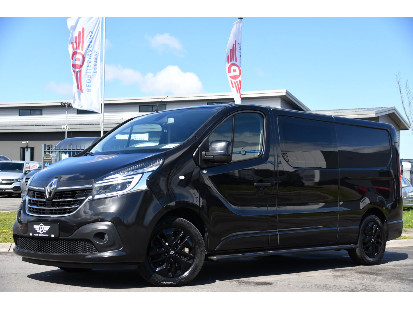 Renault Trafic 2.0 dCi 170 T29 L2H1 DC Luxe Black Edition Camera, Cruise, Carplay, 170pk, Automaat, LED, Multimedia, Clima, NAVI, Uniek!
