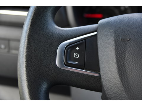 Renault Master T35 2.3 dCi 150 L2H2 PB Edition Camera, Cruise, Carplay, LED, Trekhaak, Automaat, 150pk, Sensoren, NAVI, Uniek!