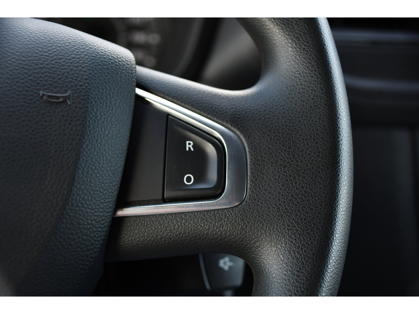 Renault Master T35 2.3 dCi 150 L2H2 PB Edition Camera, Cruise, Carplay, LED, Trekhaak, Automaat, 150pk, Sensoren, NAVI, Uniek!