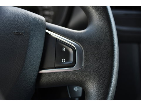 Renault Master T35 2.3 dCi 150 L2H2 PB Edition Camera, Cruise, Carplay, LED, Trekhaak, Automaat, 150pk, Sensoren, NAVI, Uniek!