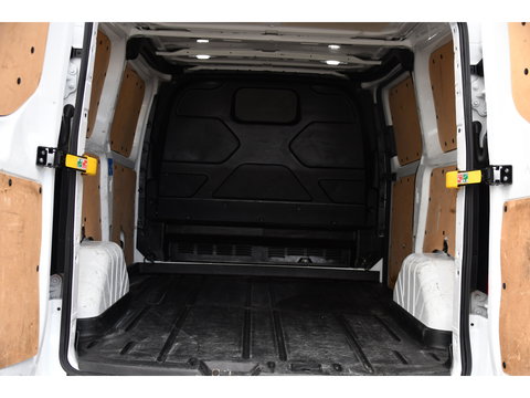 Ford Transit Custom 290 2.0 TDCI L1H1 Sport Camera, Cruise, LED, Leder, Stoelverwarming, 170pk, Automaat, Trekhaak, Voorruit verwarming, Uniek!