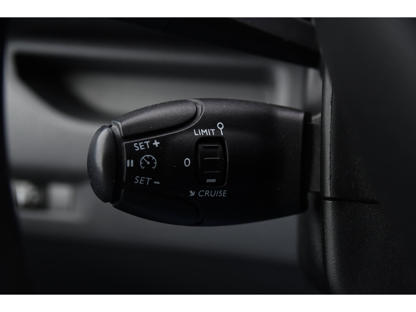 Toyota ProAce Worker 2.0 L3 D-4D PB Edition Cruise, Sensoren, Carplay, Trekhaak, 122pk, Airco, Multimedia, Leder, Uniek!