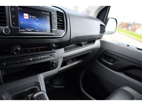 Toyota ProAce Worker 2.0 L3 D-4D PB Edition Cruise, Sensoren, Carplay, Trekhaak, 122pk, Airco, Multimedia, Leder, Uniek!