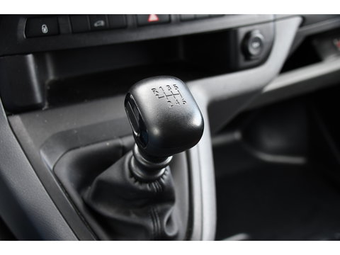 Toyota ProAce Worker 2.0 L3 D-4D PB Edition Cruise, Sensoren, Carplay, Trekhaak, 122pk, Airco, Multimedia, Leder, Uniek!