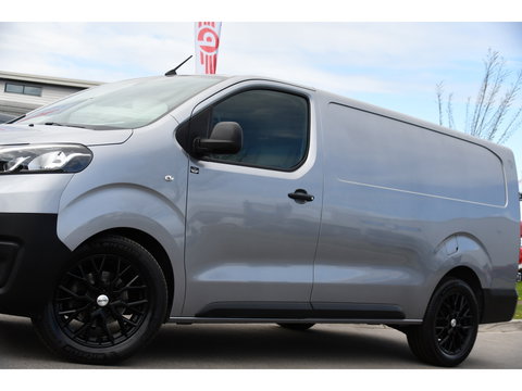 Toyota ProAce Worker 2.0 L3 D-4D PB Edition Cruise, Sensoren, Carplay, Trekhaak, 122pk, Airco, Multimedia, Leder, Uniek!