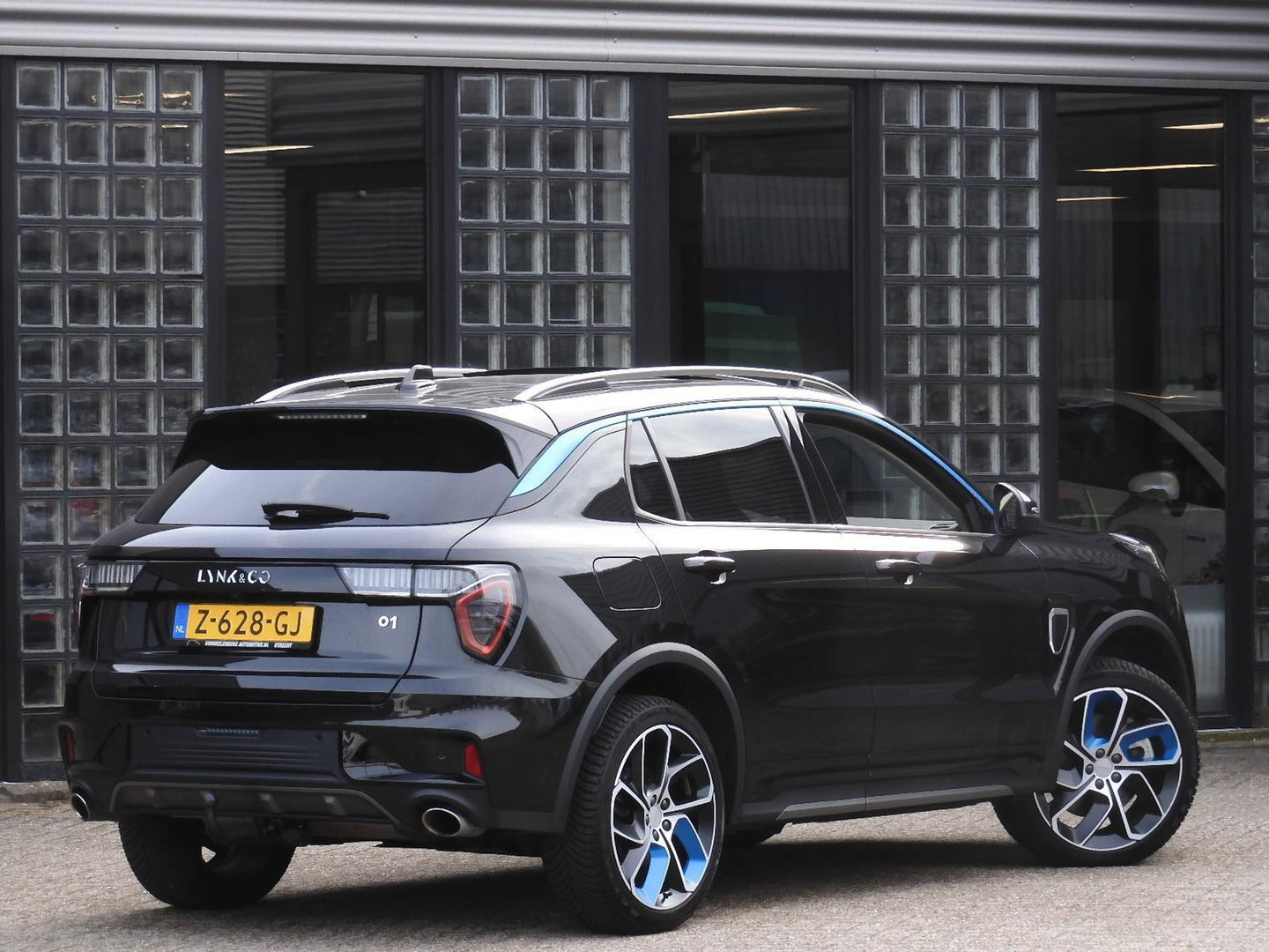 Lynk & Co 01 PHEV/ 360°CAMERA/ TREKHAAK/ PANORAMADAK/ SFEERVERLICHTING