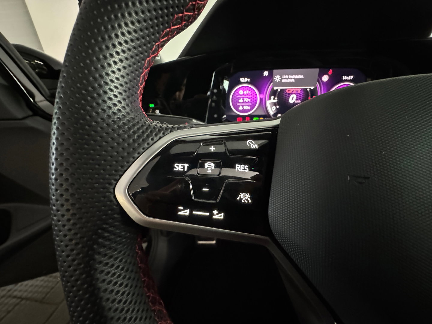 Volkswagen Golf 2.0 TSI GTI Pano|HuD|H/K|Keyless|Camera|Sfeer