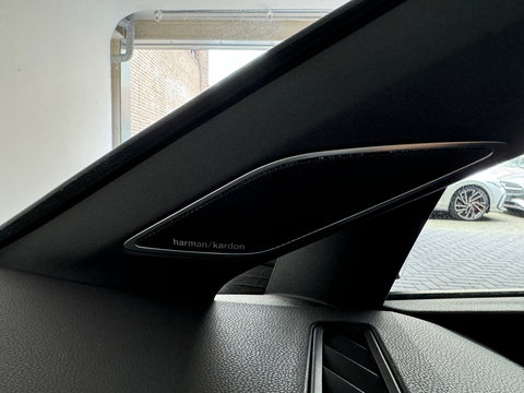 Volkswagen Golf 2.0 TSI GTI Pano|HuD|H/K|Keyless|Camera|Sfeer