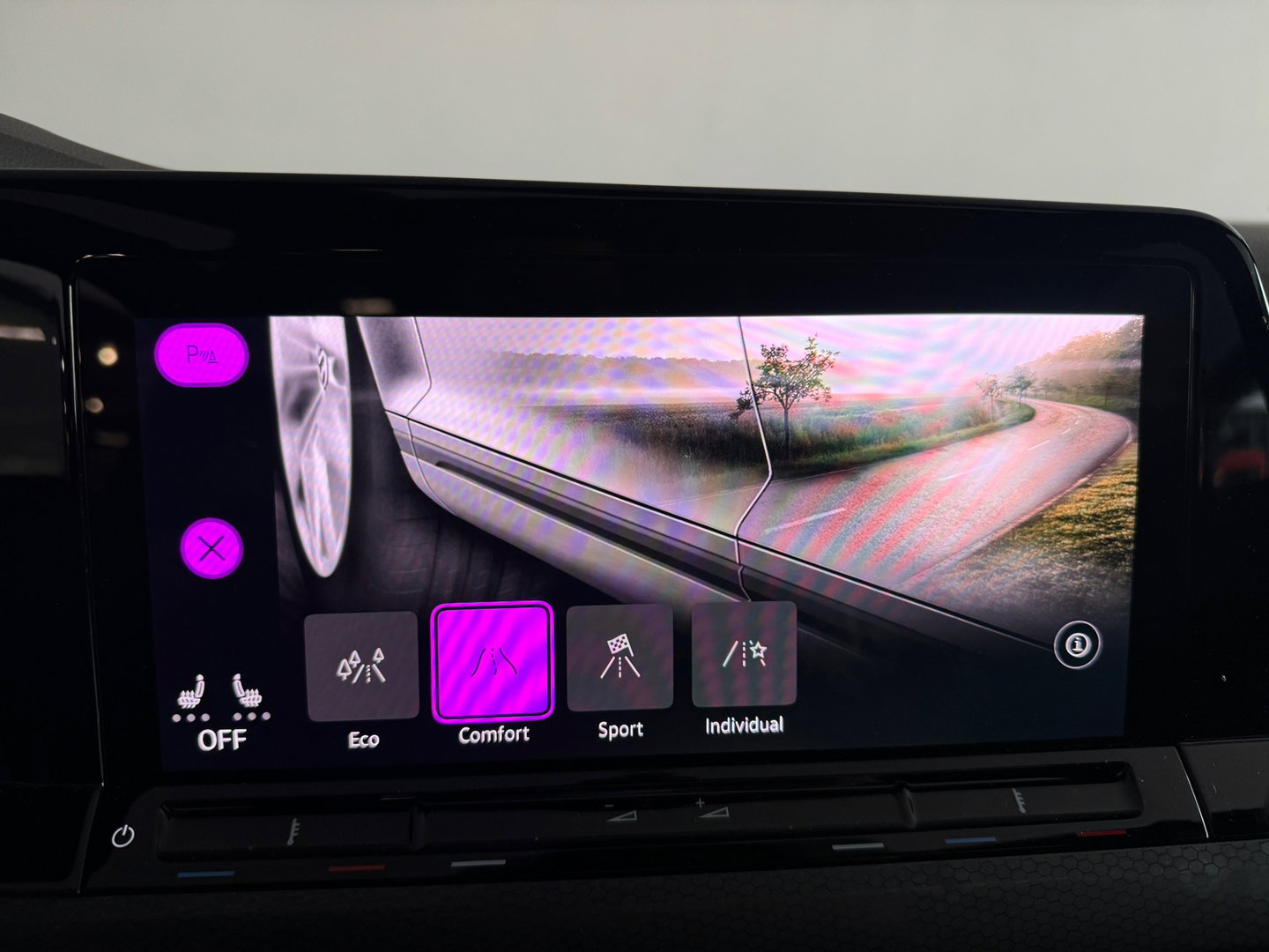 Volkswagen Golf 2.0 TSI GTI Pano|HuD|H/K|Keyless|Camera|Sfeer