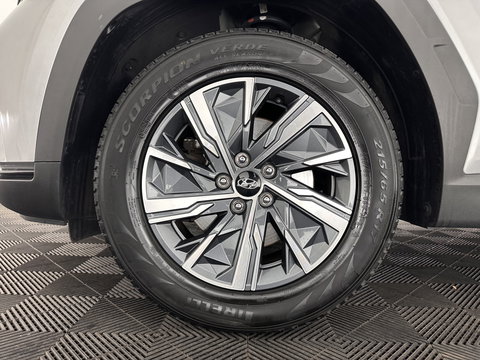 Hyundai Tucson 1.6 T-GDI HEV Comfort Smart (INCL.BTW) *FULL-LED | ADAPTIVE-CRUISE | HEATED-COMFORTSEATS | KEYLESS | CAMERA | DIGI-COCKPIT | PRIVACY-GLASS | SHIFT-PADDLES | ECC | PDC | 17''ALU*