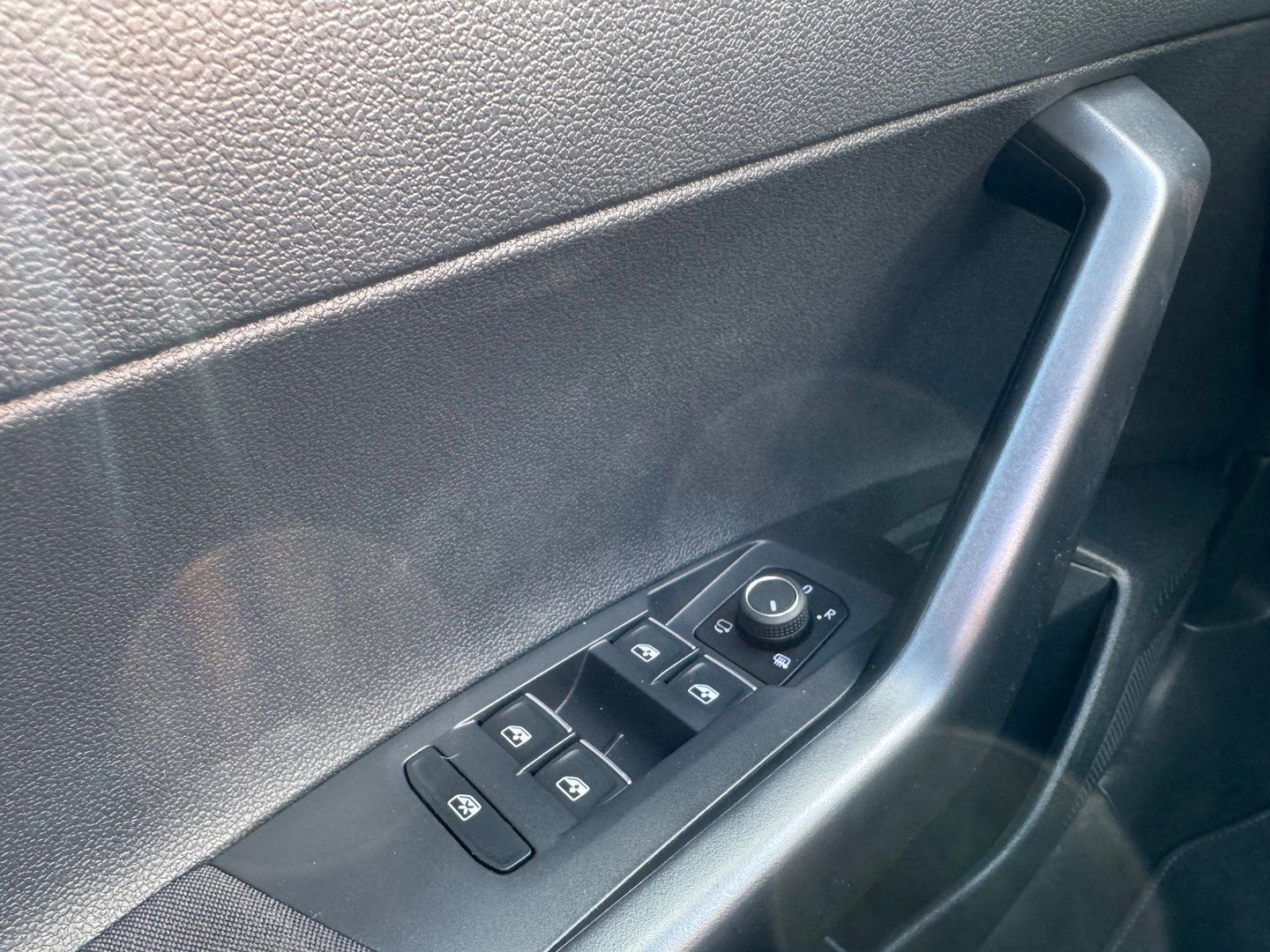 Volkswagen Taigo 1.0 TSI 3X R-Line DSG Panorama Camera Leder