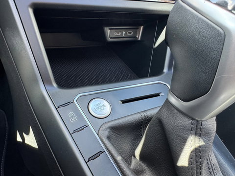 Volkswagen Taigo 1.0 TSI 3X R-Line DSG Panorama Camera Leder