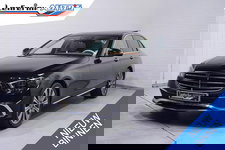 Mercedes-Benz E-Klasse - 300 e AMG Line AMG-line 360 camera matrix-koplampen keyless entry/go drivers-assist 19"-inch lmv ACC two-tone designo-leder panodak burmester surround system luchtvering matrix-koplampen electrische stoelen voor met memo