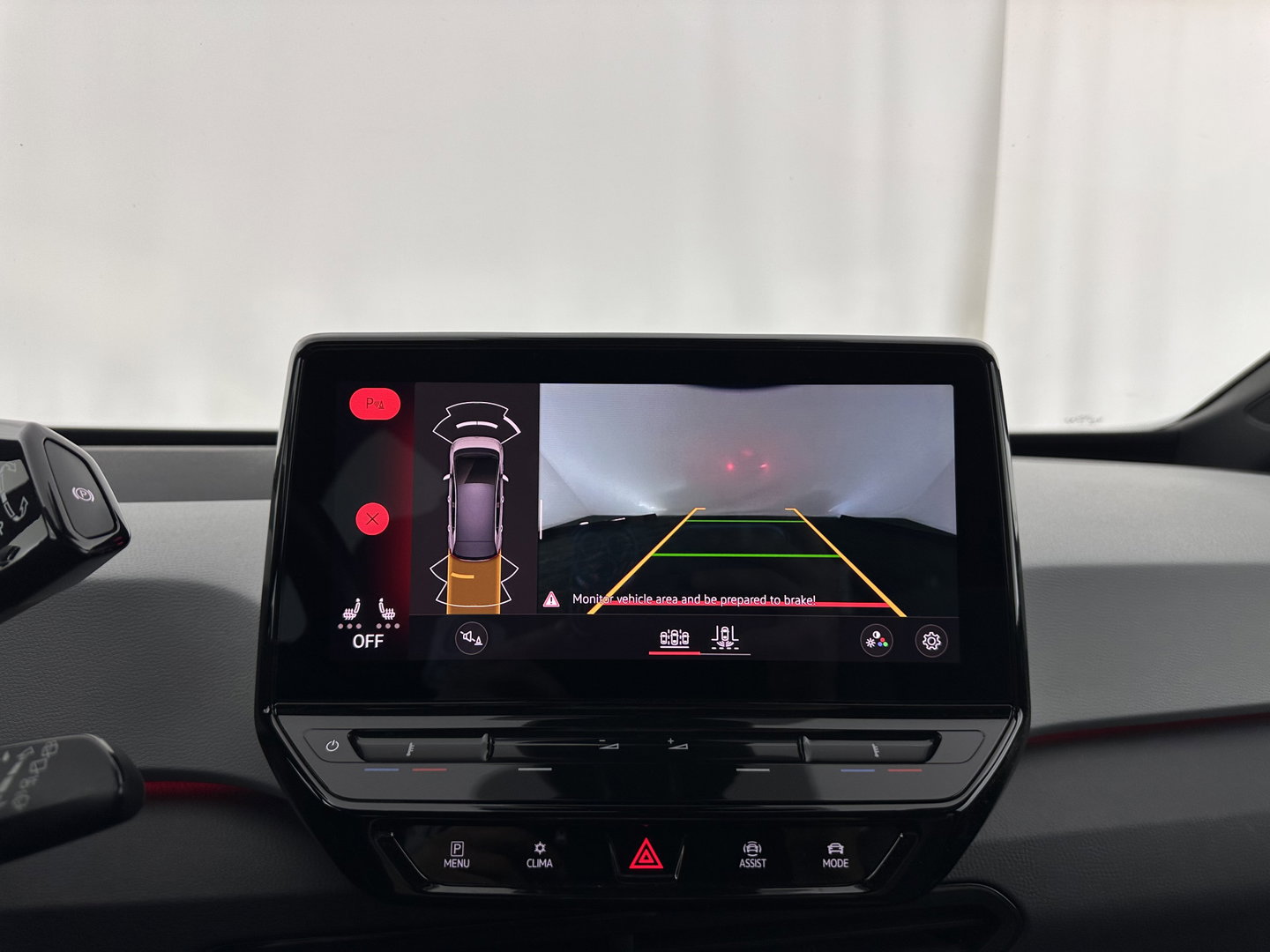 Volkswagen ID.3 First Plus 58 kWh [ 3-Fase ] {SOH-91%} (INCL-BTW) *ADAPTIVE-CRUISE | MATRIX-LED | CAMERA | KEYLESS | MICROFIBRE | AMBIENTLIGHT | NAVI-FULLMAP | DAB+ | ECC | HEATED-SPORTSEATS | DIGI-COCKPIT | 19''ALU*