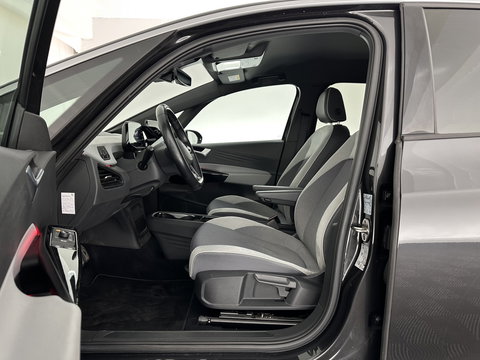Volkswagen ID.3 First Plus 58 kWh [ 3-Fase ] {SOH-91%} (INCL-BTW) *ADAPTIVE-CRUISE | MATRIX-LED | CAMERA | KEYLESS | MICROFIBRE | AMBIENTLIGHT | NAVI-FULLMAP | DAB+ | ECC | HEATED-SPORTSEATS | DIGI-COCKPIT | 19''ALU*